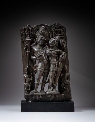 View full screen - View 1 of Lot 183. A blackstone stele depicting Lakshminarayana, Northern India, possibly Haryana, 12th century | 印度北部 或為哈里亞納邦 十二世紀 黑石雕吉祥天女立像.