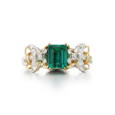 View full screen - View 1 of Lot 2718. 'Two Bees' Emerald and Diamond Ring | Schlumberger for Tiffany & Co. | 'Two Bees' 2.01 克拉 天然「哥倫比亞」無油祖母綠 配 鑽石 戒指.