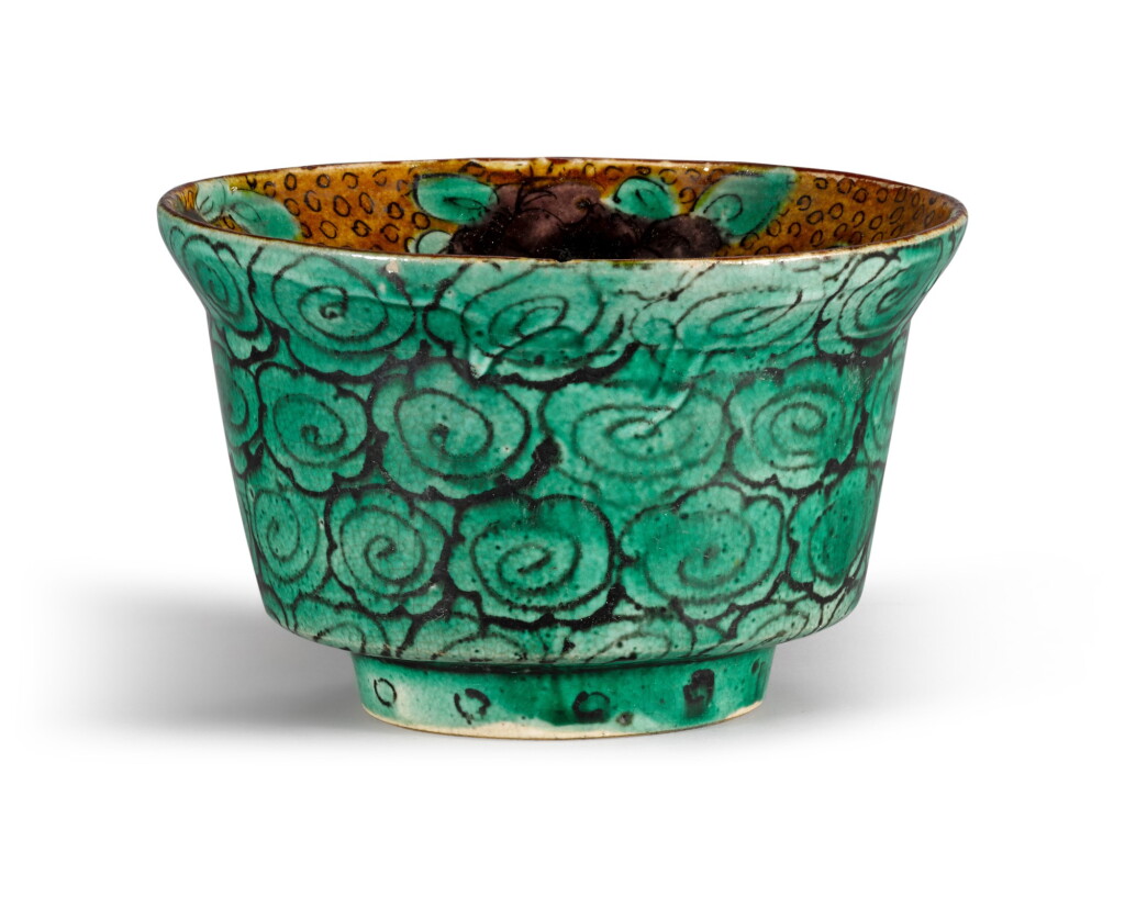 View full screen - View 1 of Lot 97. A YOSHIDAYA BOWL, FUKU MARK, EDO PERIOD, 19TH CENTURY.
