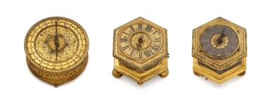 View full screen - View 1 of Lot 36. A group of three South German horizontal table clocks | Gruppe von drei horizontalen Tischuhren, Süddeutschland.