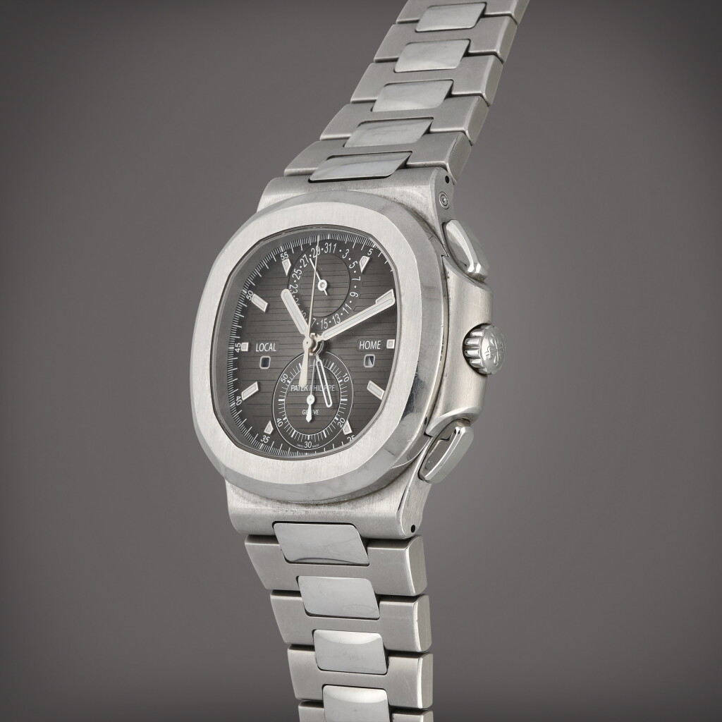 全萤幕检视 - 查看21Nautilus, Reference 5990/1A-001 | A stainless steel dual time zone flyback chronograph wristwatch with date, dual day/night indication and bracelet | Circa 2016的1