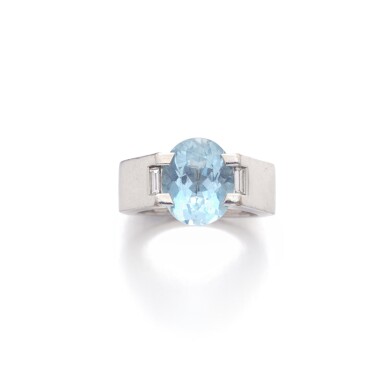 View full screen - View 1 of Lot 804. Aquamarine and diamond ring.