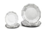 An Italian silver set of six dessert and six bread plates, Bulgari, Rome, modern | Ensemble de six assiettes à dessert et six assiettes à pain en argent par Bulgari, Rome, moderne