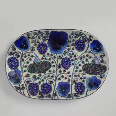 View full screen - View 1 of Lot 143. Plate.