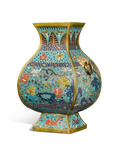 View full screen - View 1 of Lot 279. A cloisonné enamel 'floral' square vase (Fanghu), Qing dynasty, Kangxi period | 清康熙 掐絲琺瑯花卉紋方壺.