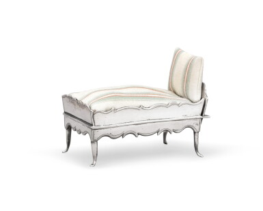 View full screen - View 1 of Lot 31. A Dutch silver miniature bed, Arnoldus van Geffen, Amsterdam, 1762 | Lit miniature en argent par Arnoldus van Geffen, Amsterdam, 1762.
