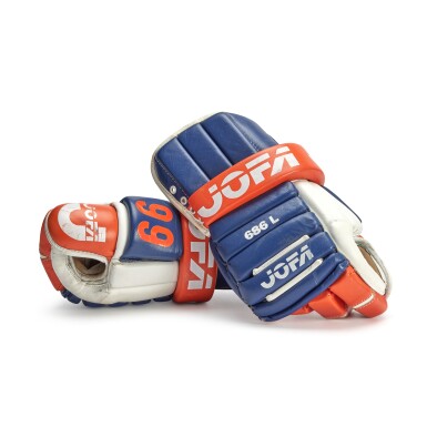 View full screen - View 1 of Lot 1. Wayne Gretzky 1988 Stanley Cup Finals Edmonton Oilers Game Used Gloves | Championship Series.