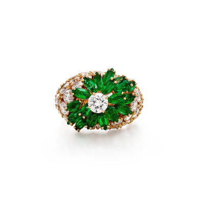 View full screen - View 1 of Lot 677. Diamond and Emerald Ring | 伯爵 | 鑽石 配 祖母綠 戒指.