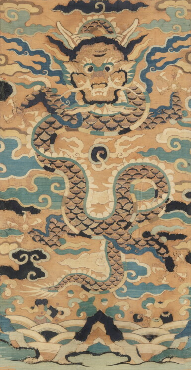 View full screen - View 1 of Lot 39. A 'dragon' kesi panel, Ming dynasty, 16th century | 明十六世紀 緙絲四爪龍紋掛屏 鏡框.