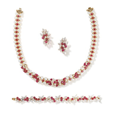 View full screen - View 1 of Lot 49. Repossi | Demi-Parure rubis perles de culture et diamants | Ruby cultured pearl and diamond demi-parure.