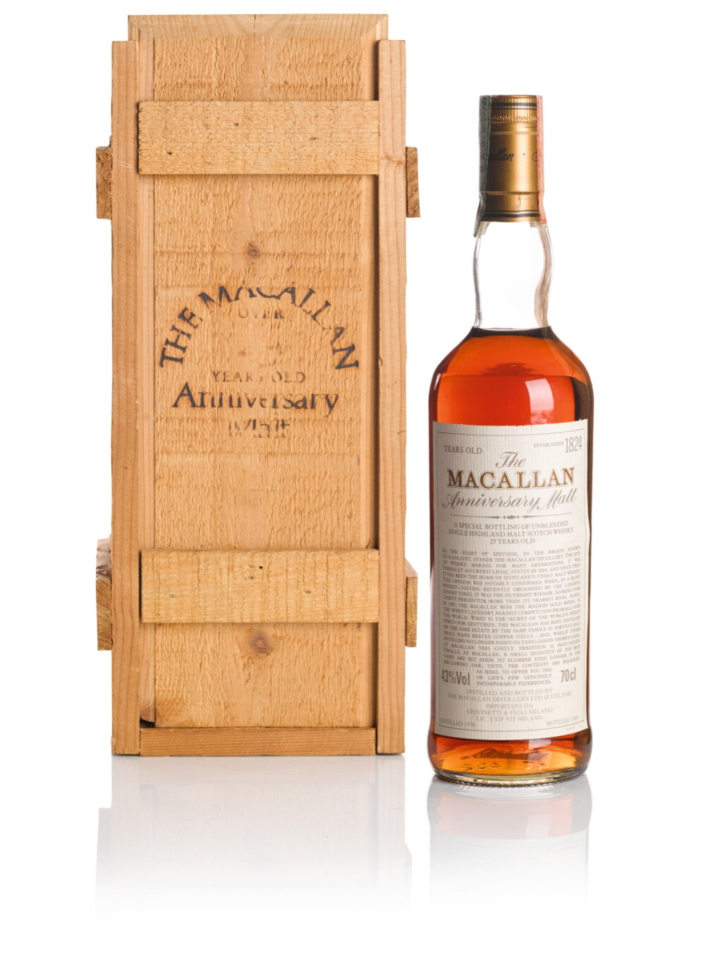 View full screen - View 1 of Lot 41. THE MACALLAN 25 YEAR OLD ANNIVERSARY MALT 43.0 ABV 1970 .