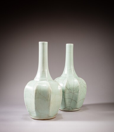 View full screen - View 1 of Lot 41. A pair of large Guan-type bottle vases, Qing dynasty, 19th century | 清十九世紀 仿官釉直頸瓶一對.