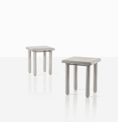 View full screen - View 1 of Lot 243. Paire de tables d'appoint .