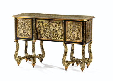 View full screen - View 1 of Lot 23. A LOUIS XIV EBONY, TORTOISESHELL AND BRASS MARQUETRY BUREAU | BUREAU EN PLACAGE D'ÉBÈNE, ÉCAILLE BRUNE ET LAITON MARQUETÉS EN CONTREPARTIE D'ÉPOQUE LOUIS XIV.
