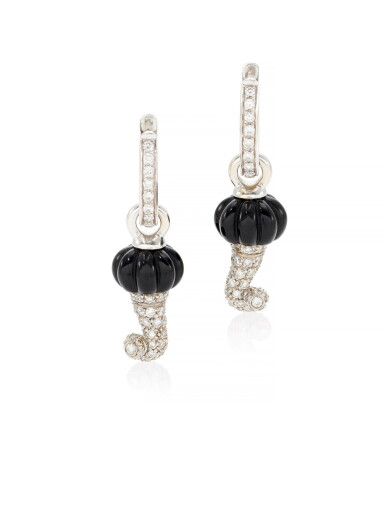 View full screen - View 1 of Lot 156. PAIR OF ONYX AND DIAMOND EARRINGS, "CORNI" (PAIO DI ORECCHINI IN ONICE E DIAMANTI) | CHANTECLER.