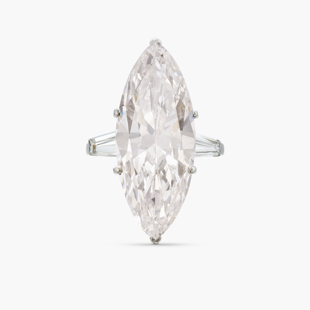 View full screen - View 1 of Lot 19. Faint Pink Diamond and Diamond Ring, France 梵克雅寶 | 10.32克拉 微粉紅色 Type IIa 鑽石 配 鑽石 戒指.