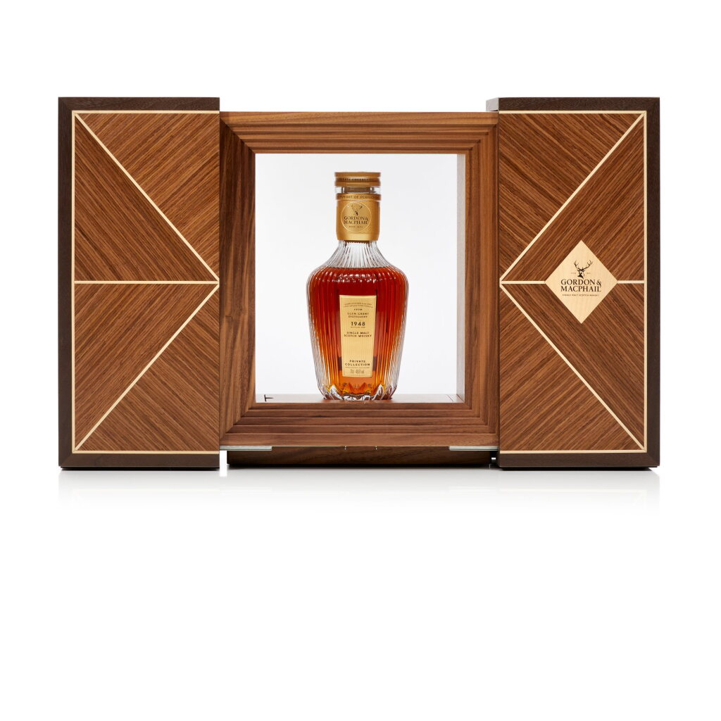 全萤幕检视 - 查看37Glen Grant Gordon & MacPhail Private Collection 70 Year Old 48.6 abv 1948 (1 BT70)的1