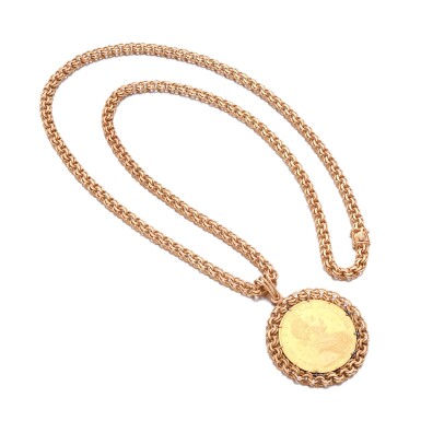 View full screen - View 1 of Lot 881. Gold necklace.