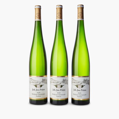View full screen - View 1 of Lot 585. Wehlener Sonnenuhr Riesling Auslese Goldkapsel 2020 J. J. Prüm (3 MAG).