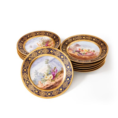 View full screen - View 1 of Lot 103. Twelve Paris (Darte frères) porcelain blue-ground cabinet plates, circa 1815 | Douze assiettes en porcelaine de Paris (frères Darte) à fond bleu, vers 1815.