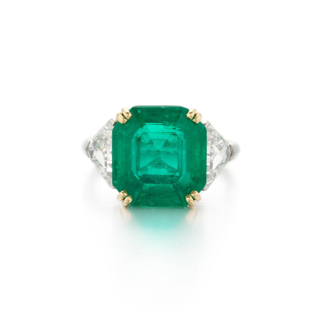 View full screen - View 1 of Lot 231. Pederzani, Emerald and diamond ring (Anello con smeraldo e diamanti, Pederzani).