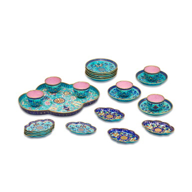 View full screen - View 1 of Lot 524. A GROUP OF TURQUOISE-GROUND CANTON ENAMEL DISHES AND CUPS QING DYNASTY, 18TH - 19TH CENTURY | 清十八至十九世紀 廣東松綠地銅胎畫琺瑯盃、盤一套二十三件.