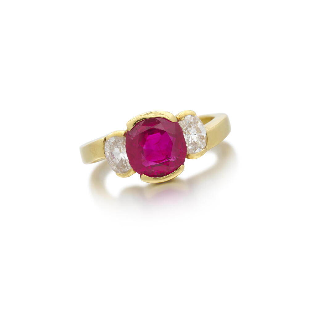 View full screen - View 1 of Lot 156. Ruby and diamond ring | Anello con rubino e diamanti.