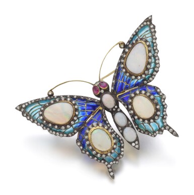 View full screen - View 1 of Lot 75. GEM SET AND DIAMOND BROOCH.