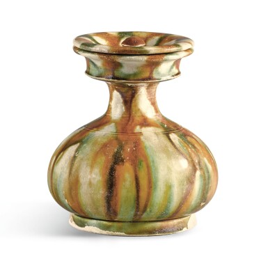 View full screen - View 1 of Lot 230. A RARE SANCAI-GLAZED VASE AND COVER, TANG DYNASTY | 唐 三彩唾壺連蓋.