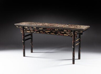 View full screen - View 1 of Lot 33. A 'qiangjin' and 'tianqi' lacquer 'dragon' recessed-leg table (Pingtouan), Qing dynasty, 18th / 19th century.