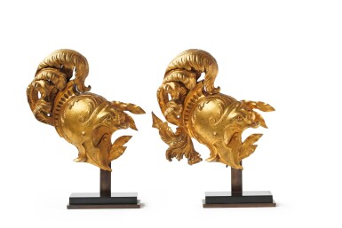 View full screen - View 1 of Lot 18. A PAIR OF FRENCH ORNEMENTAL GILT-BRONZE HELMETS, 18TH CENTURY | PAIRE DE CASQUES ORNEMENTAUX EN BRONZE DORÉ, FRANCE, XVIIIE SIÈCLE.