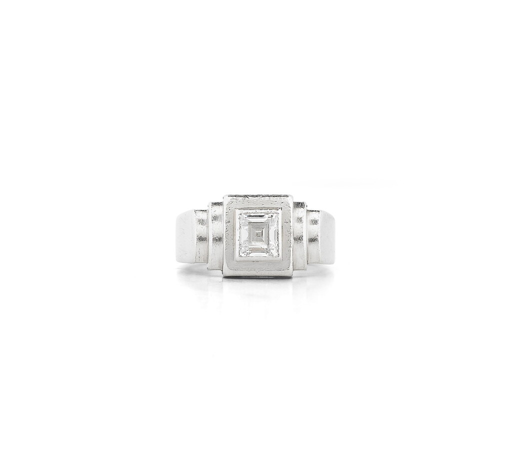 View full screen - View 1 of Lot 81. DEUX BAGUES | TWO RINGS.