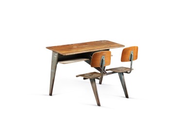 View full screen - View 1 of Lot 42. Pupitre scolaire biplace, modèle PG 11.