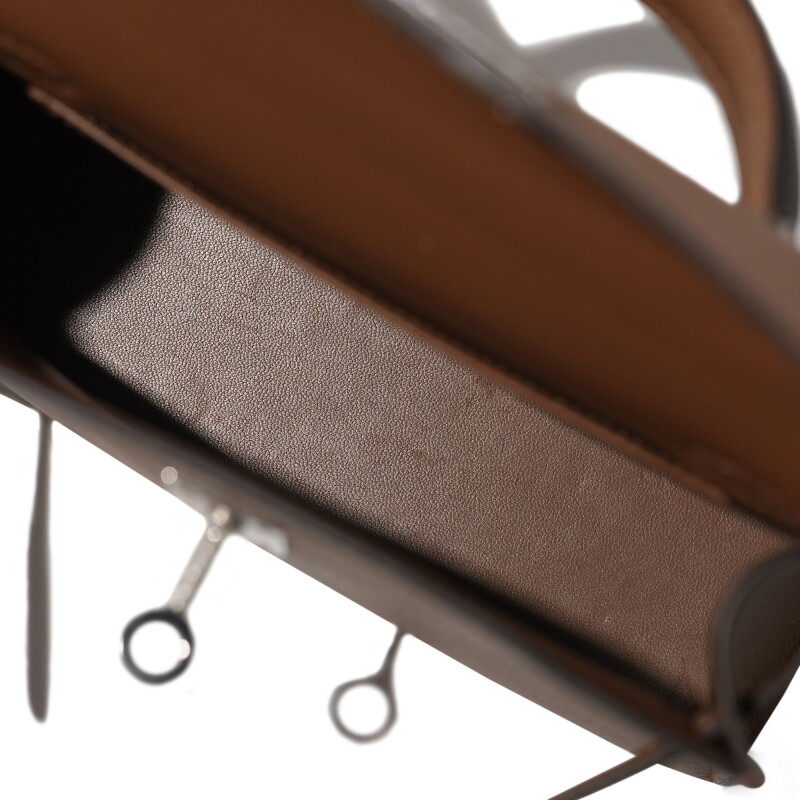 Cover image 0