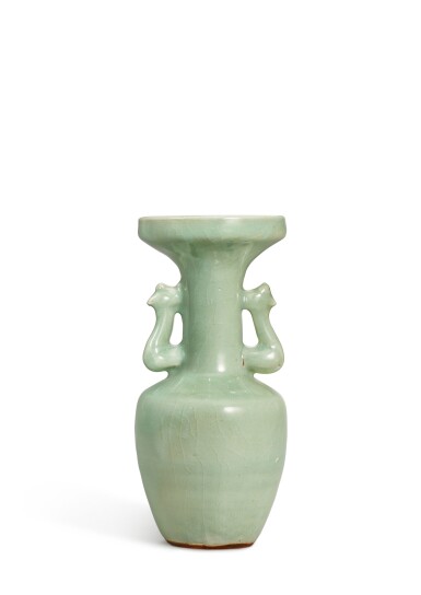 View full screen - View 1 of Lot 2508. A Longquan celadon 'kinuta' vase, Yuan - Ming dynasty | 元至明 龍泉青釉鳳耳盤口瓶.