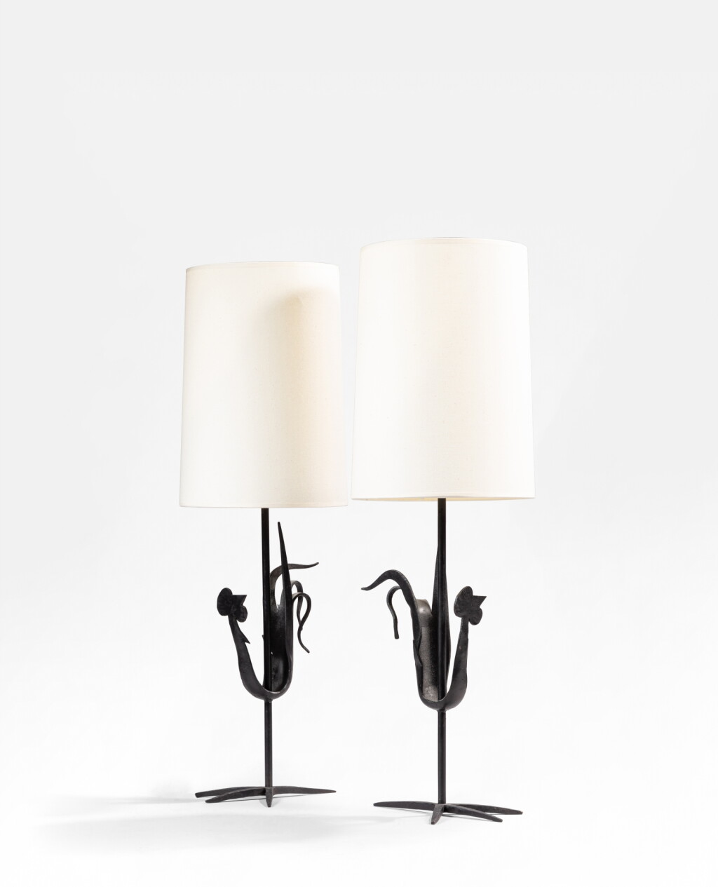 View full screen - View 1 of Lot 1058. Pair of Cockerel lamps | Paire de lampes Coq.