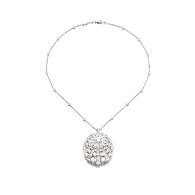 View full screen - View 1 of Lot 758. Diamond pendent necklace.