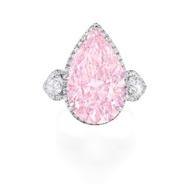 View full screen - View 1 of Lot 134. An Exquisite Fancy Pink Diamond and Diamond Ring.