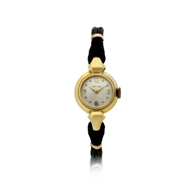 View full screen - View 1 of Lot 554. A YELLOW GOLD WRISTWATCH, CIRCA 1940s.