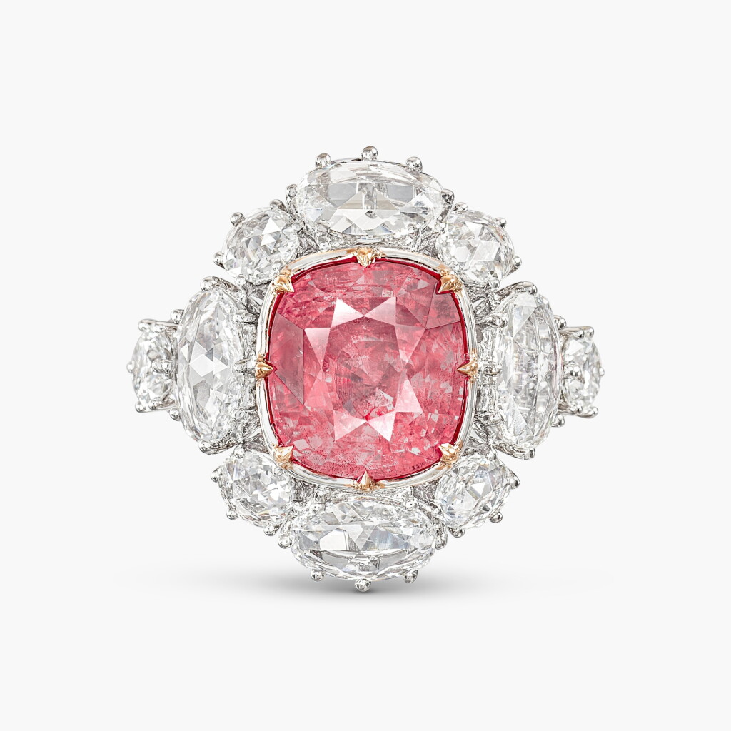 View full screen - View 1 of Lot 1766. Padparadscha Sapphire and Diamond Ring | 7.22克拉 天然「 斯里蘭卡」未經加熱 橙粉紅色剛玉 配 鑽石 戒指.