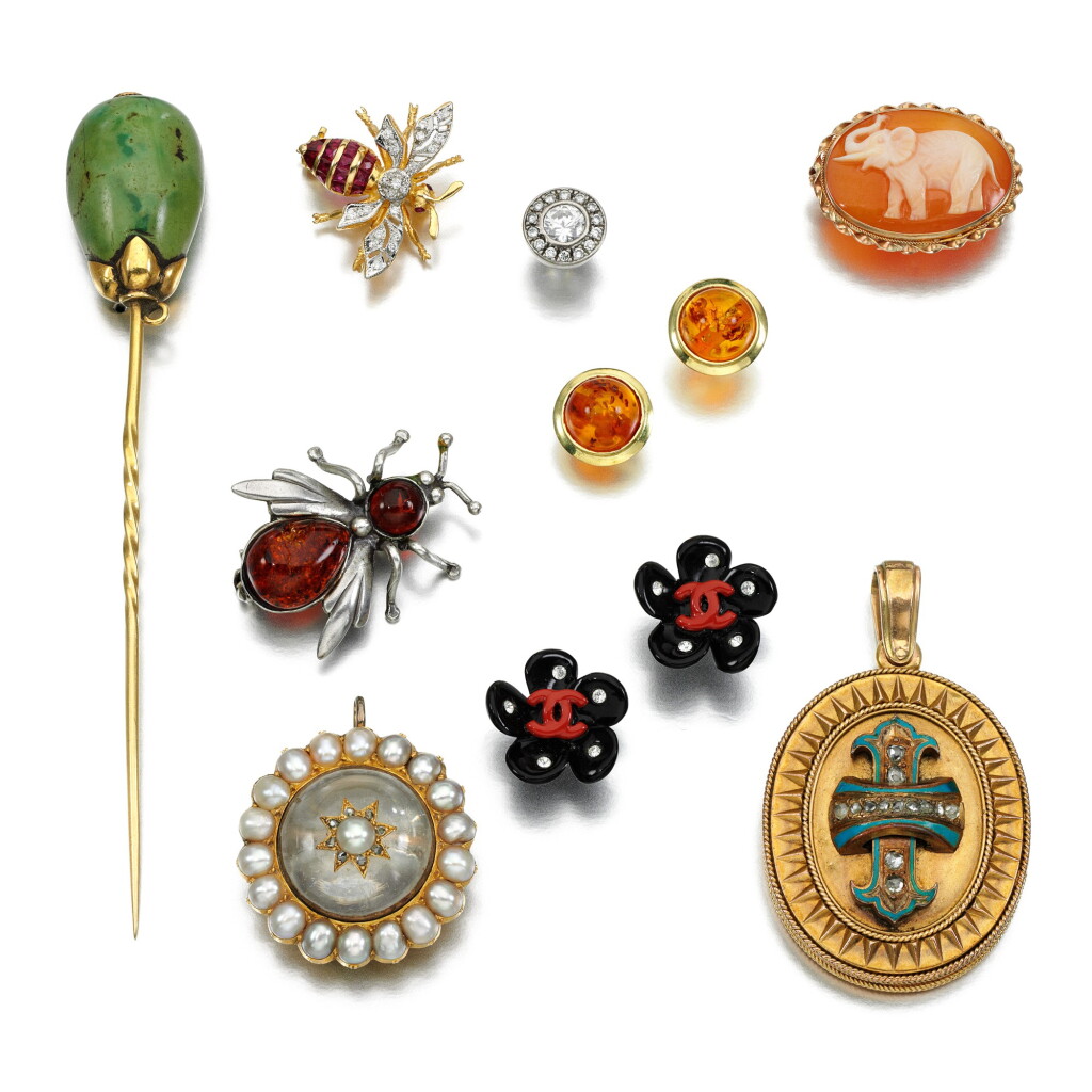 View full screen - View 1 of Lot 101. Collection of jewels.