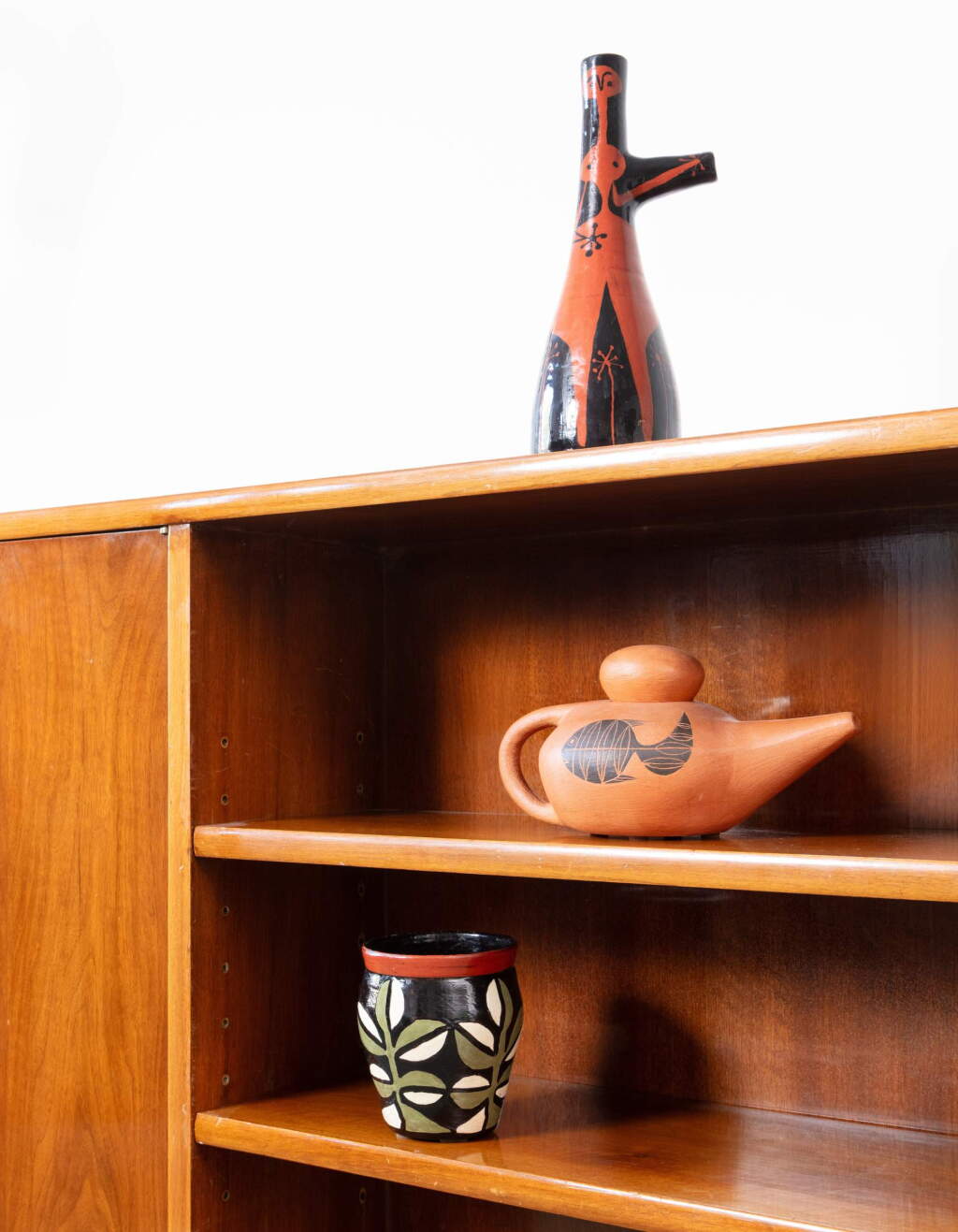 View full screen - View 1 of Lot 28. Set of one vase, one jug and one teapot .