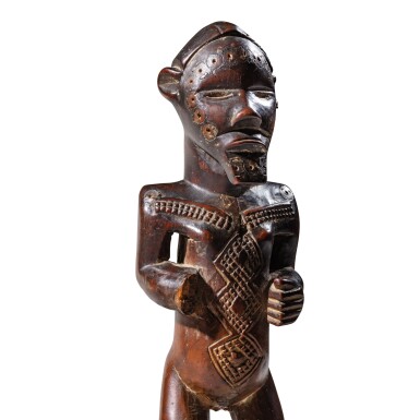 View full screen - View 1 of Lot 102. Statuette, Bembé, République Démocratique du Congo | Bembe Figure, Democratic Republic of the Congo .