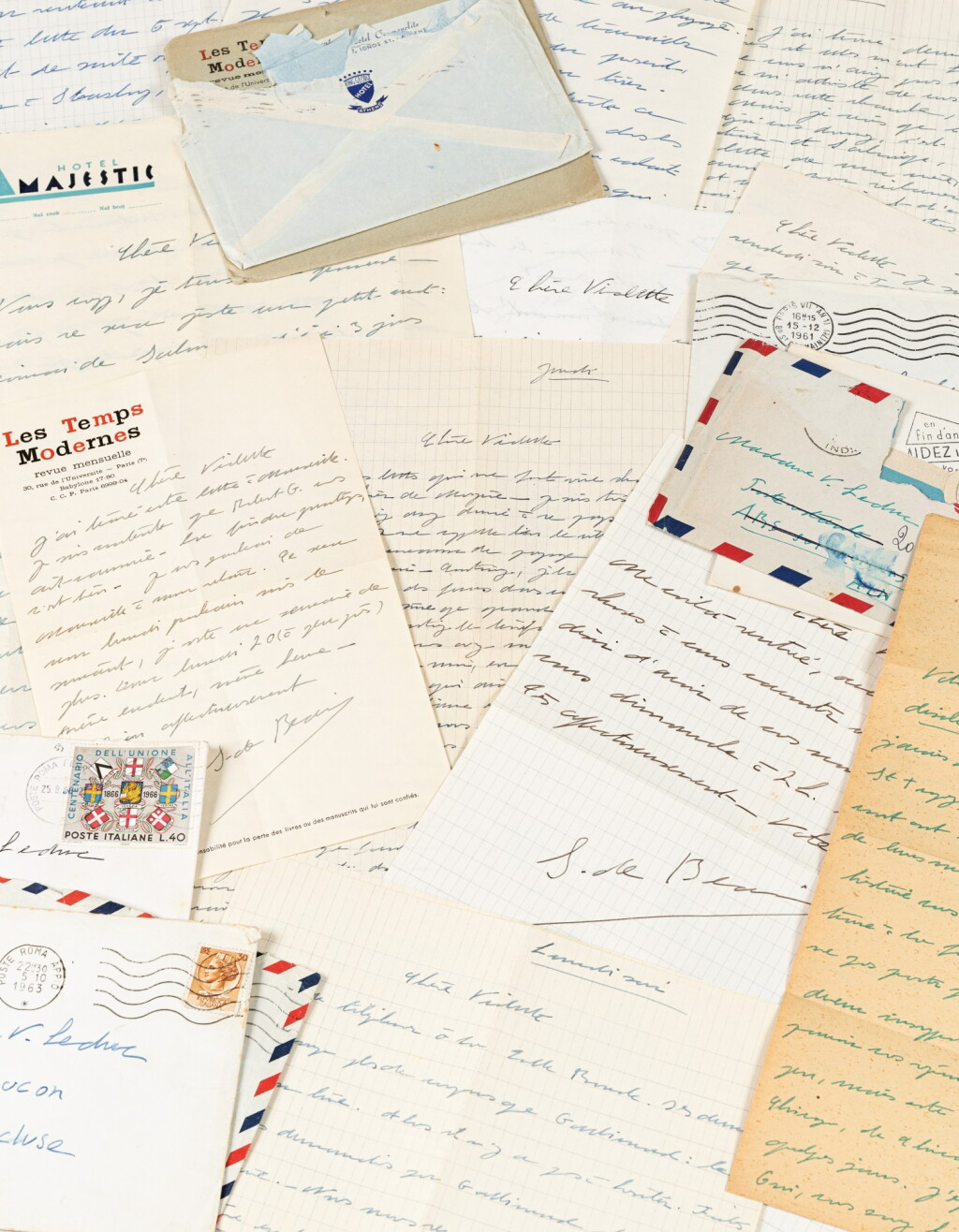 View full screen - View 1 of Lot 120. Importante correspondance à Violette Leduc dévoilant leur amitié littéraire. 297 lettres.
