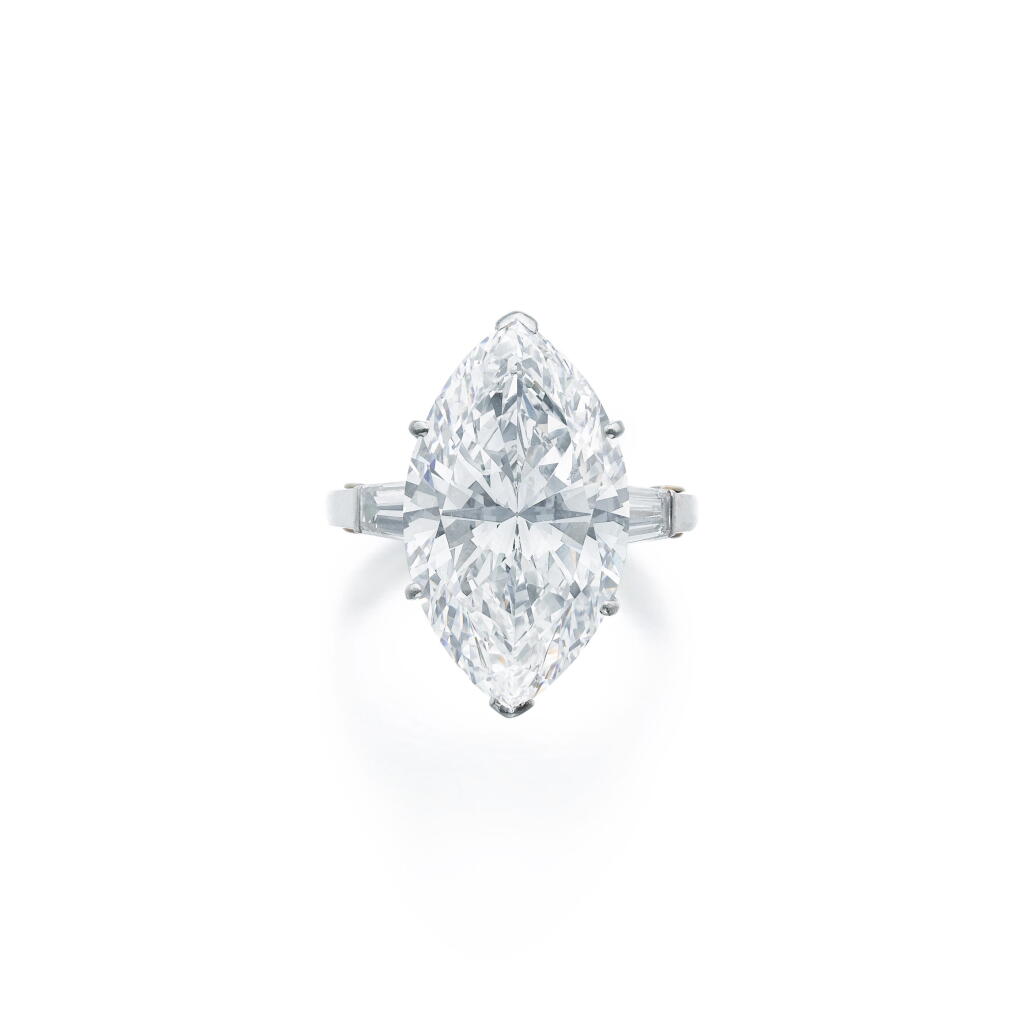 View full screen - View 1 of Lot 648. Elegant diamond ring.