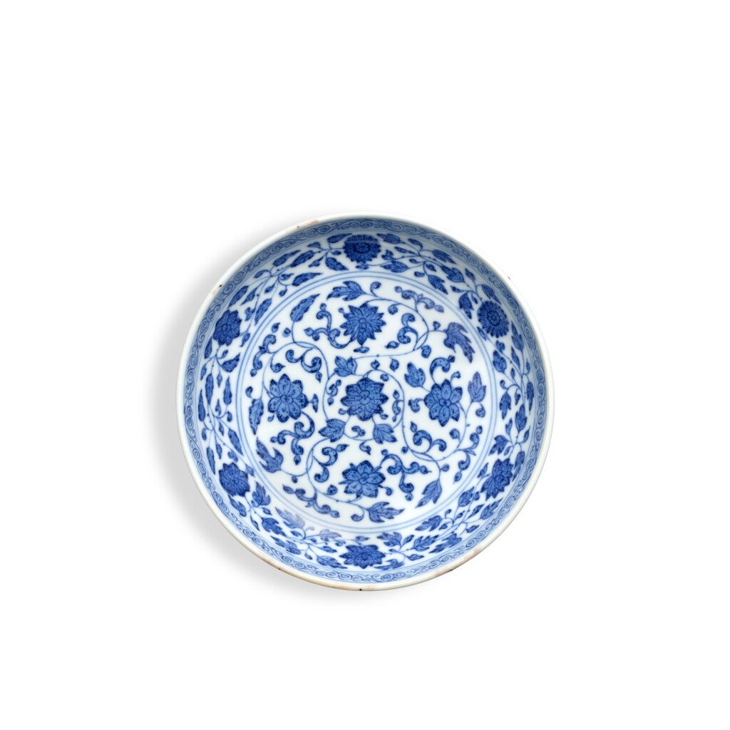 View full screen - View 1 of Lot 9337. A blue and white 'flower' dish, Seal mark and period of Daoguang | 清道光 青花纏枝花卉紋小盤 《大清道光年製》款.