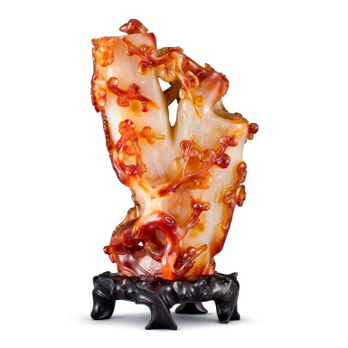 View full screen - View 1 of Lot 2174. An agate 'prunus trunk' double vase Qing dynasty | 清 瑪瑙梅樁雙聯瓶.