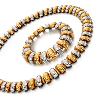 View full screen - View 1 of Lot 9. Necklace and bracelet.