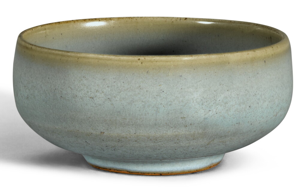 View full screen - View 1 of Lot 134. A 'JUN' BOWL SONG/JIN DYNASTY | 宋/金 鈞窰天藍釉斂口盌.