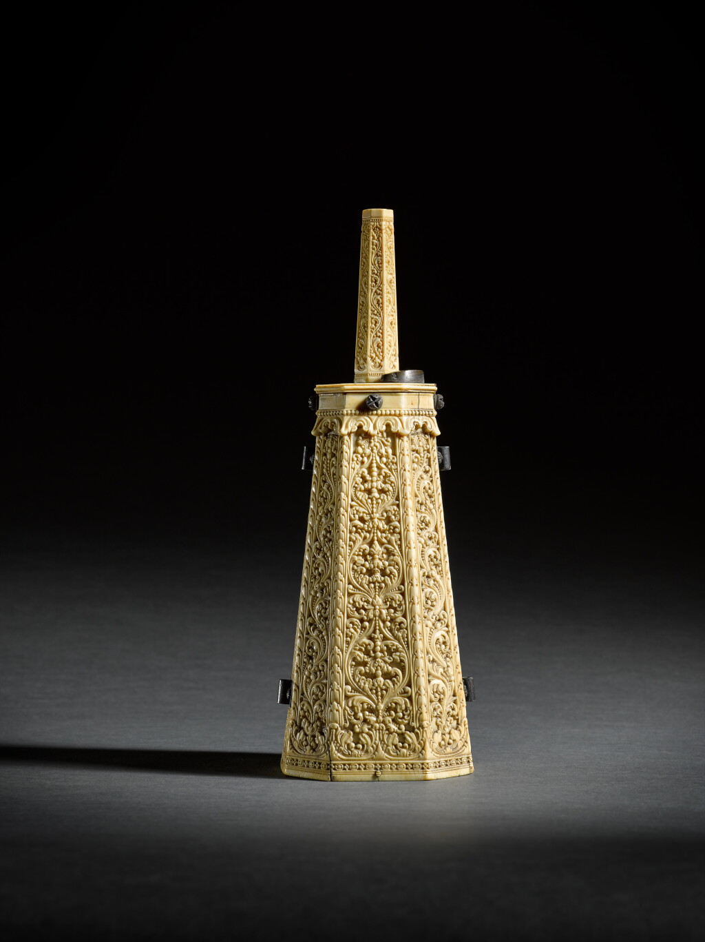 View full screen - View 1 of Lot 154. An exceptionally rare carved ivory powder flask, Sri Lanka, 17th century.